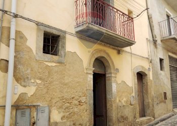 Edificio all\'aperto - Casa indipendente via conceria
 
66, Caltagirone - foto 2