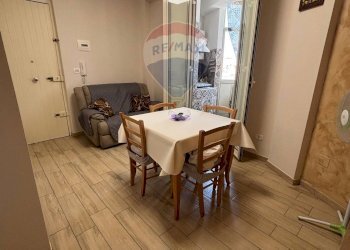 Sala da pranzo - Trilocale Via Testulla
 
178, Catania - foto 2