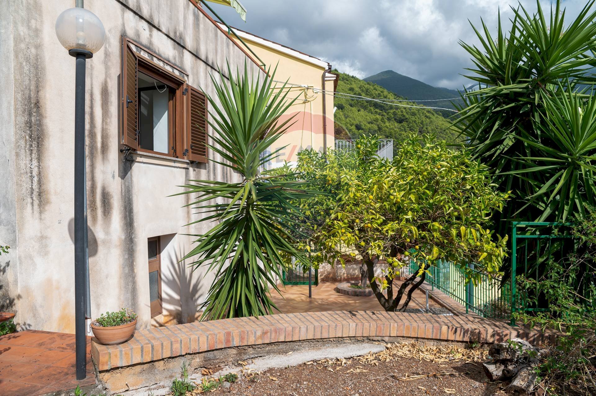 Giardino - Casa indipendente VIA GAROTTOLI
 
S.N.C., Maratea - foto 3