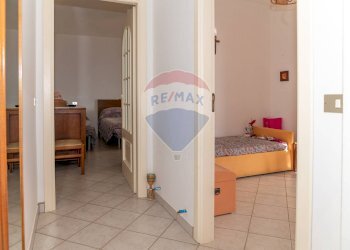 Hall / corridoio - Casa indipendente VIA GAROTTOLI
 
S.N.C., Maratea - foto 32