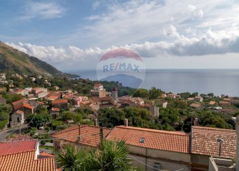 Edificio all\'aperto - Casa indipendente VIA GAROTTOLI
 
S.N.C., Maratea - foto 45