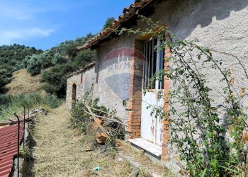 Casa all\'aperto - Rustico SP 7 (C.da Costa Galluzzo), Graniti - foto 1