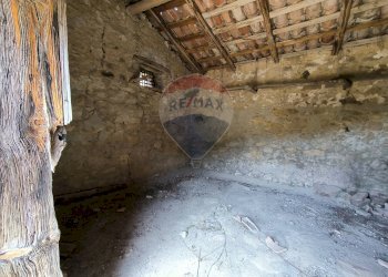 Stanza vuota - Rustico SP 7 (C.da Costa Galluzzo), Graniti - foto 13