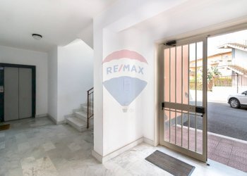 Ricezione / Lobby - Trilocale Antonino Corsaro
 
11, Camporotondo Etneo - foto 3