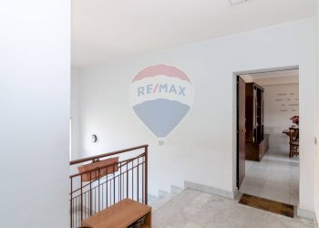 Hall / corridoio - Trilocale Antonino Corsaro
 
11, Camporotondo Etneo - foto 4