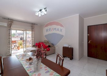 Sala da pranzo - Trilocale Antonino Corsaro
 
11, Camporotondo Etneo - foto 7