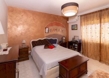 Camera / camera da letto - Trilocale Antonino Corsaro
 
11, Camporotondo Etneo - foto 10