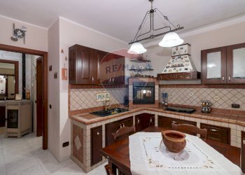 Cucina - Trilocale Antonino Corsaro
 
11, Camporotondo Etneo - foto 15