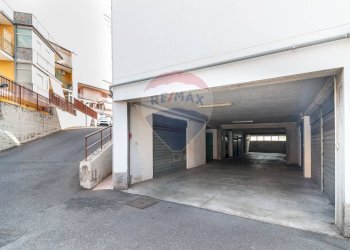 Parcheggio - Trilocale Antonino Corsaro
 
11, Camporotondo Etneo - foto 24