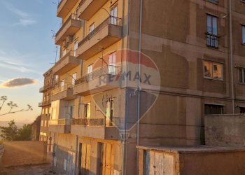 Edificio all\'aperto - Trilocale via dello Stadio
 
20, Enna - foto 1