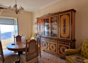 Sala da pranzo - Trilocale via dello Stadio
 
20, Enna - foto 4