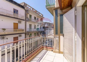 Balcone - Quadrilocale Via Pietro Novelli
 
127, Catania - foto 12