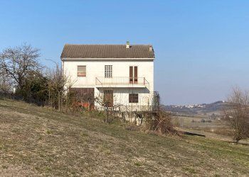 Foto 2 - Villa via della stazione
 
9, Serralunga di Crea - foto 2