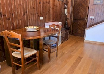 Sala da pranzo - Trilocale Via Napoli
 
80, Roccaraso - foto 10