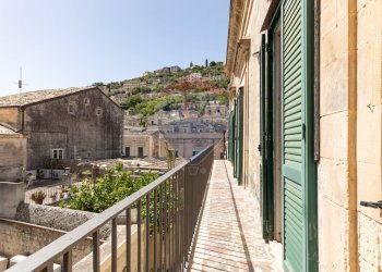 Balcone - Casa indipendente CORSO UMBERTO 1
 
244, Modica - foto 6