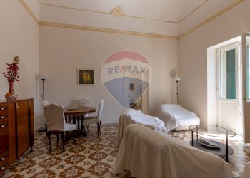 Sala da pranzo - Casa indipendente CORSO UMBERTO 1
 
244, Modica - foto 31