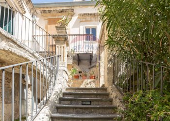 Scale - Casa indipendente CORSO UMBERTO 1
 
244, Modica - foto 39