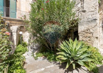 Giardino - Casa indipendente CORSO UMBERTO 1
 
244, Modica - foto 53