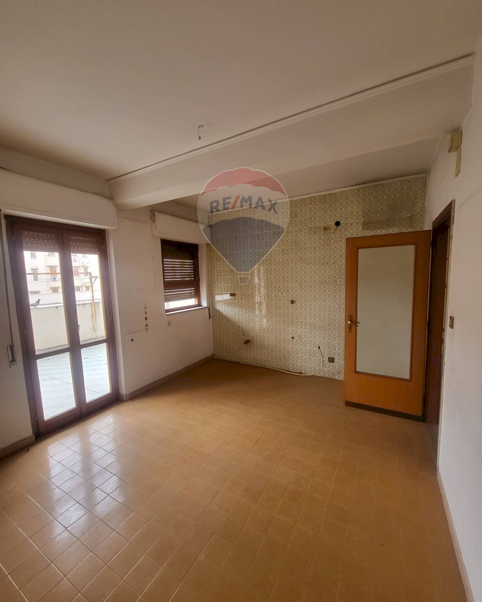 Stanza vuota - Quadrilocale Via Leonardo  da Vinci
 
518, Palermo - foto 2