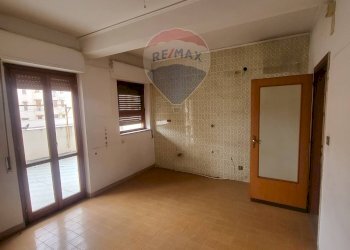 Stanza vuota - Quadrilocale Via Leonardo  da Vinci
 
518, Palermo - foto 2