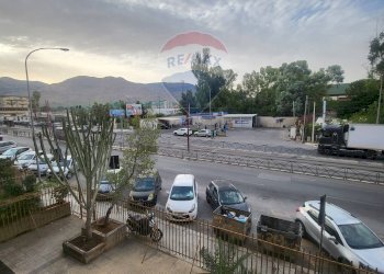 Edificio all\'aperto - Quadrilocale Via Leonardo  da Vinci
 
518, Palermo - foto 18