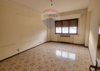 Stanza vuota - Quadrilocale Via Leonardo  da Vinci
 
518, Palermo - foto 27