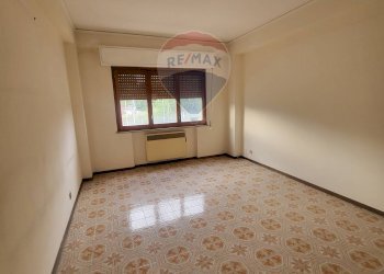 Stanza vuota - Quadrilocale Via Leonardo  da Vinci
 
518, Palermo - foto 32