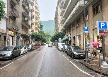 Foto 2 - Locale Commerciale Via A. Barbarulo
 
71, Nocera Inferiore - foto 2