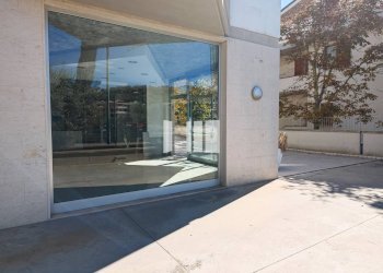 Foto 4 - Commercial Premises Via Nazionale
 
1, Roseto degli Abruzzi - photo 4