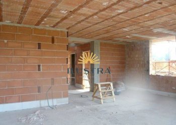 Foto 4 - Three-room apartment via Sarti
 
13, Comunanza - photo 3