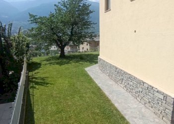 Giardino - Bilocale Frazione Clou, Sarre - foto 1