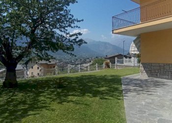 Giardino - Bilocale Frazione Clou, Sarre - foto 5