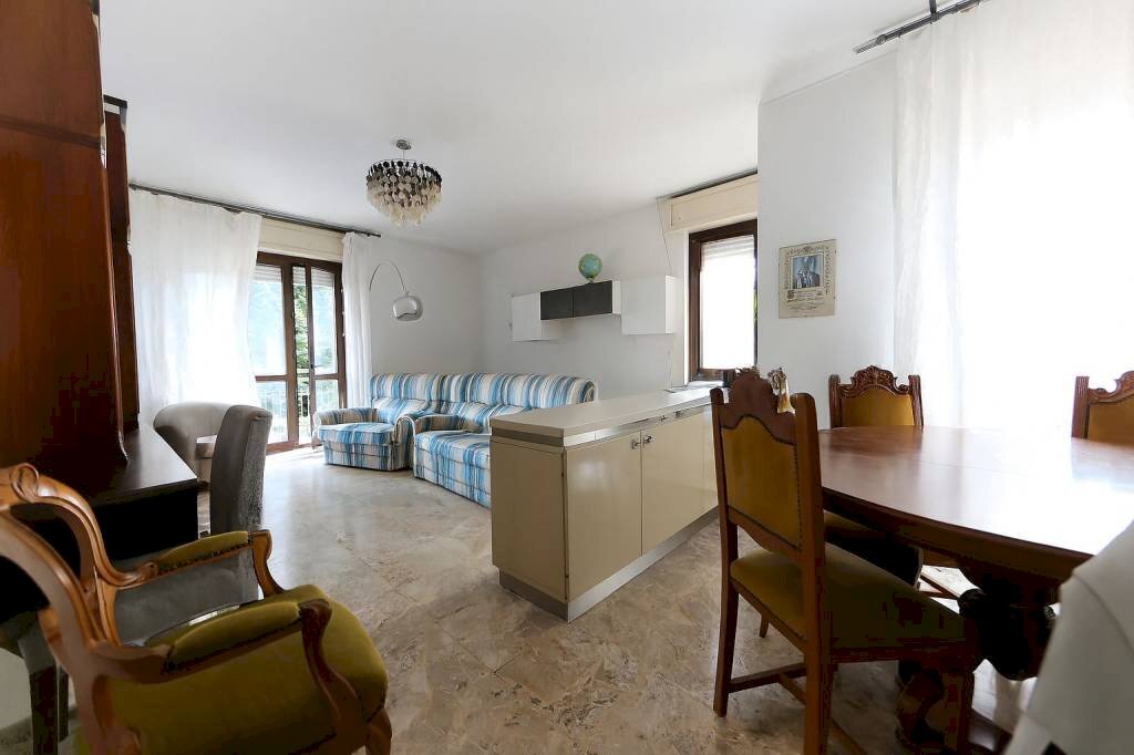 Salone - Three-room apartment via Vincenzo Bellini, 5, Macherio - photo 1