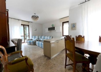 Salone - Trilocale via Vincenzo Bellini, 5, Macherio - foto 1