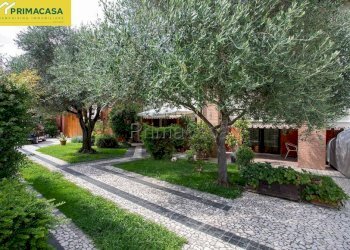 Giardino - Villa via G. Tempesta, 63, Noale - foto 2