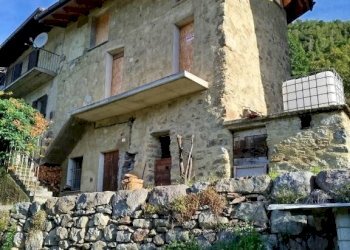 Facciata - Rustico via Sant'Antonio, 132, Tresivio - foto 2