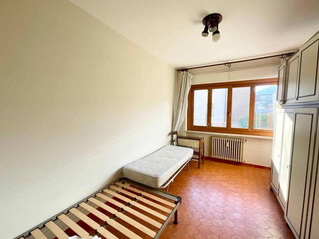 Camera da letto - Trilocale corso Giovanni Giolitti, 14, Busca - foto 3