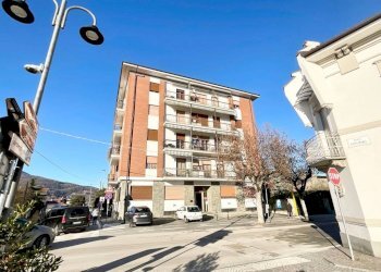 Facciata - Trilocale corso Giovanni Giolitti, 14, Busca - foto 17