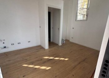 One-room apartment Bergamo - photo 17