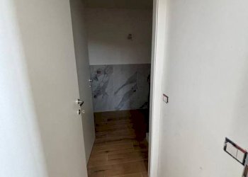 One-room apartment Bergamo - photo 18