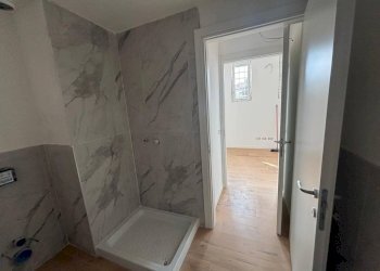 One-room apartment Bergamo - photo 19