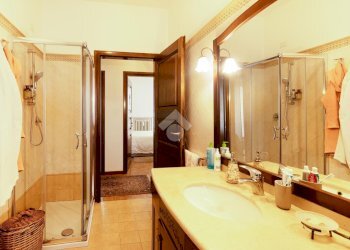 Villa a Schiera Via Boccolari, Medesano - foto 10