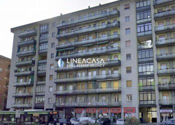 Three-room apartment via Milano 7, Corsico - photo 1