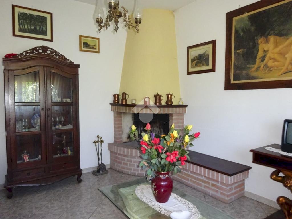 Trilocale Viale Adriatico, Masi Torello - foto 1