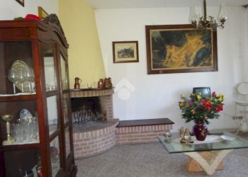 Three-room apartment Viale Adriatico, Masi Torello - photo 11
