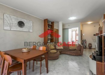 Foto 2 - Four-room apartment Via Marconi, Seriate - photo 2