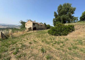 Foto 3 - Rustico via Castello
 
snc, Ponzano di Fermo - foto 3