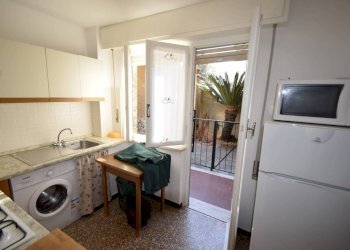 soggiorno - Three-room apartment via Laiolo 2, Spotorno - photo 10