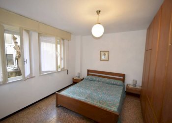 camera matrimoniale - Trilocale via Laiolo 2, Spotorno - foto 13