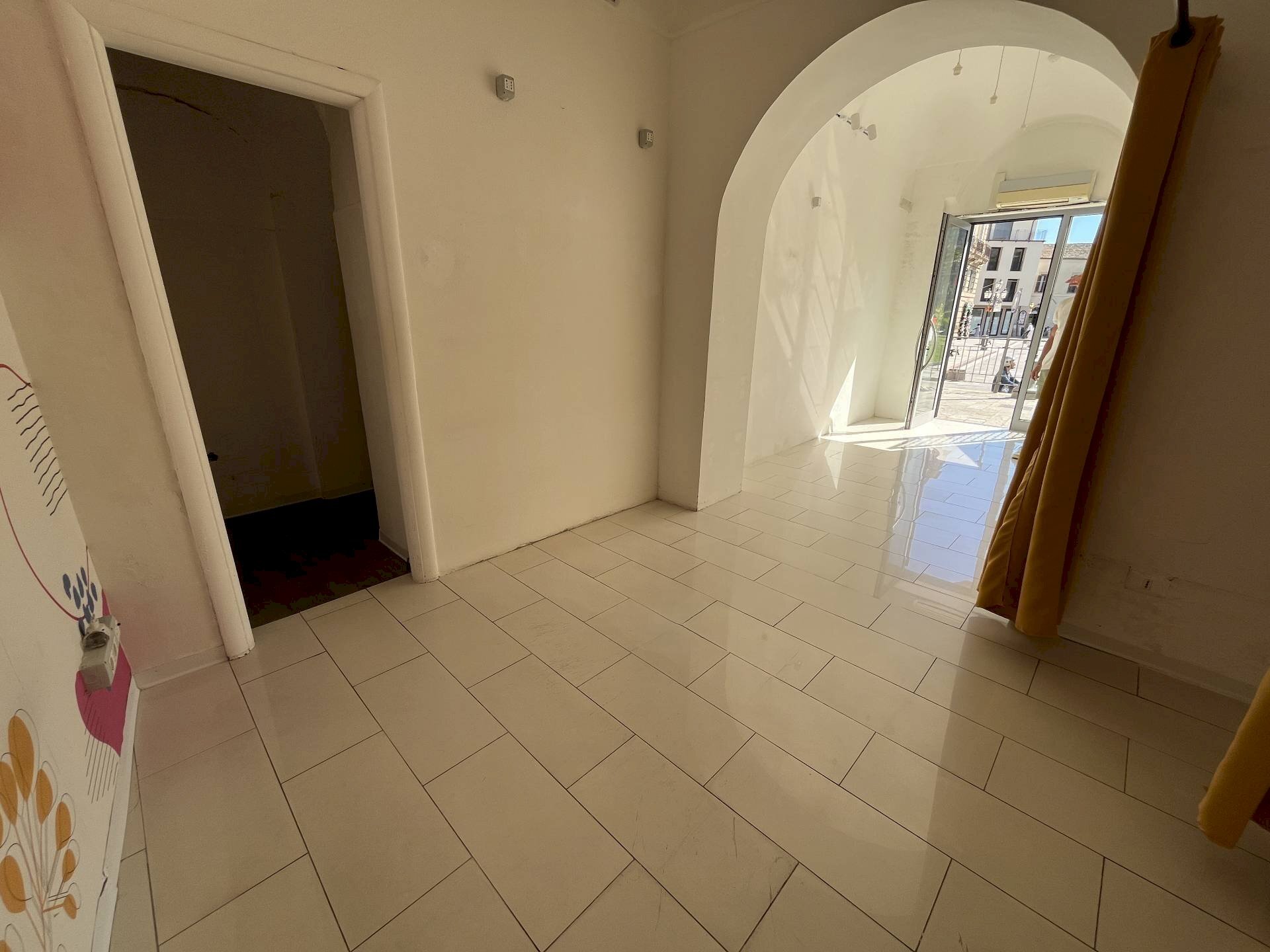 Foto 2 - Locale Commerciale piazza Rossetti, Vasto - foto 2